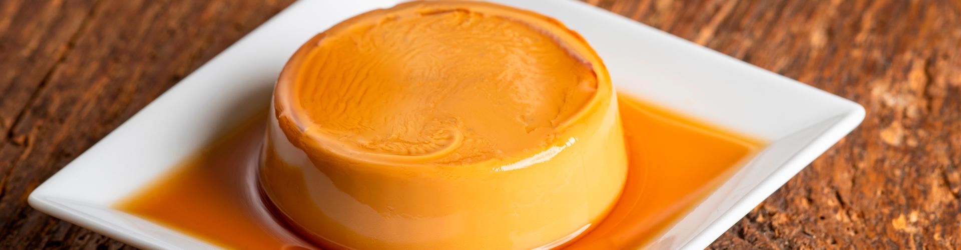 Flan: entenda sua diferença para o pudim
