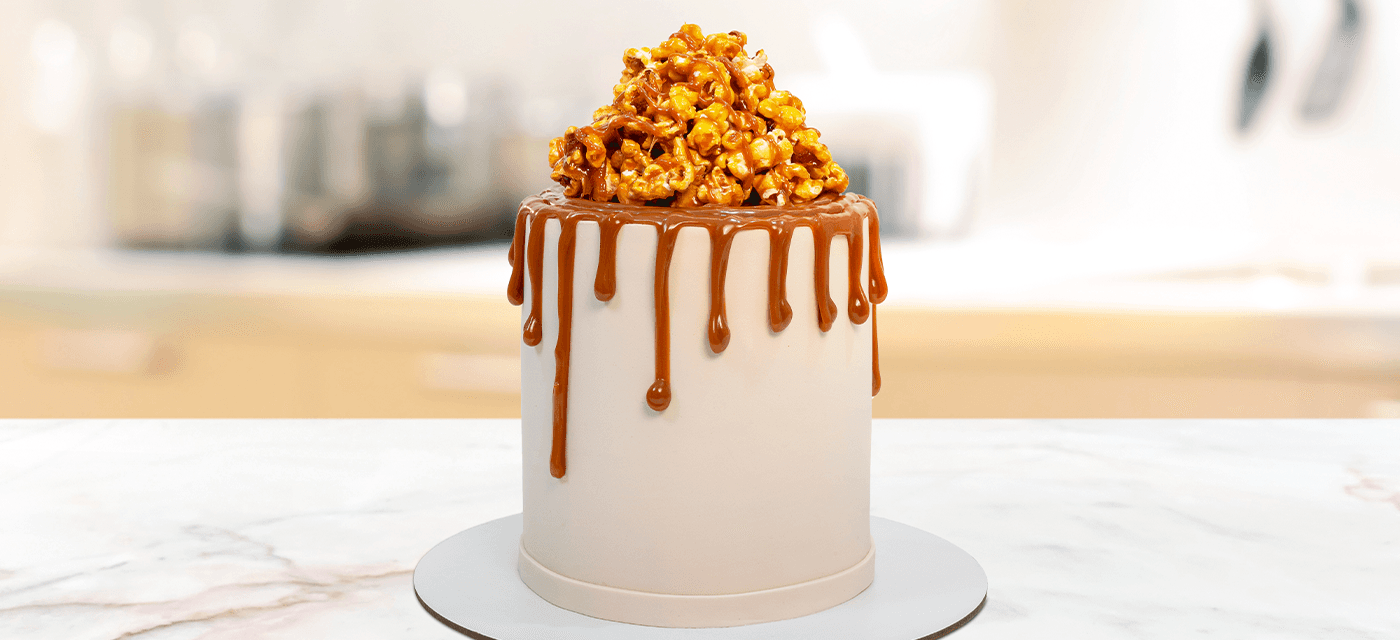 Bolo de pipoca caramelizada: divertido e saboroso