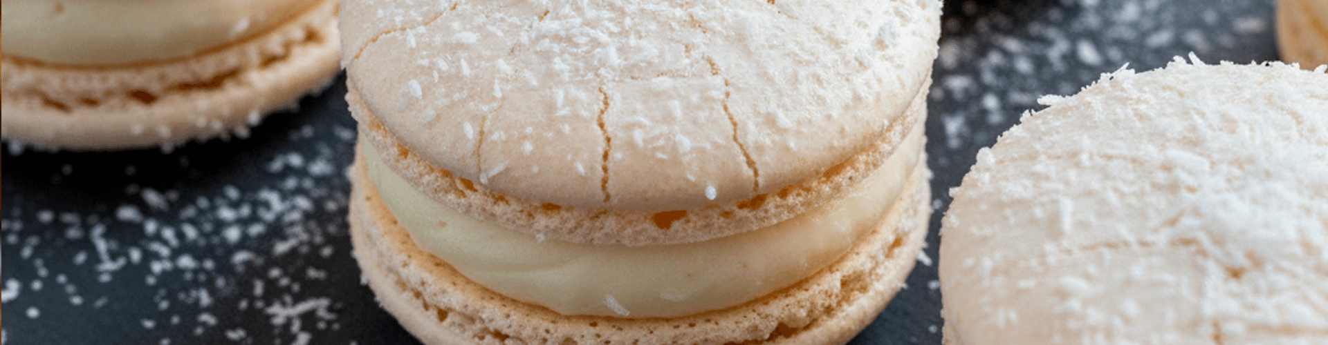 Bombom de Coco Bianco e Macaron