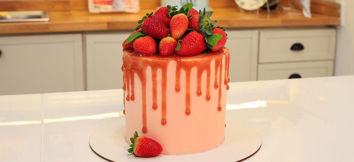 Drip cake de Morango